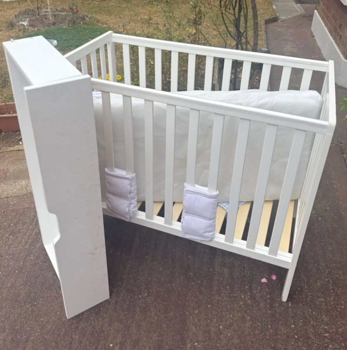 Baby cot