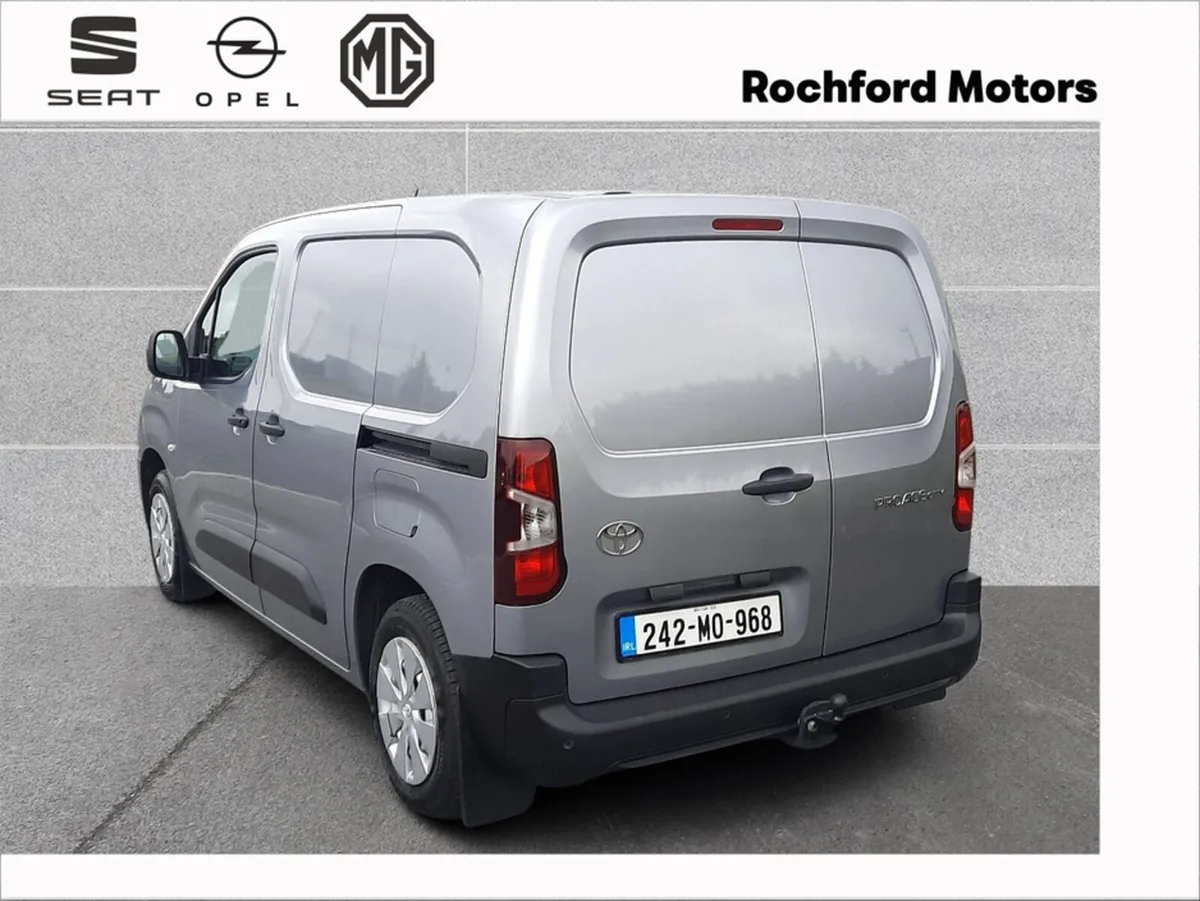 Toyota Proace City *NEW MODEL* 1.5 GX SWB 65 - Image 4