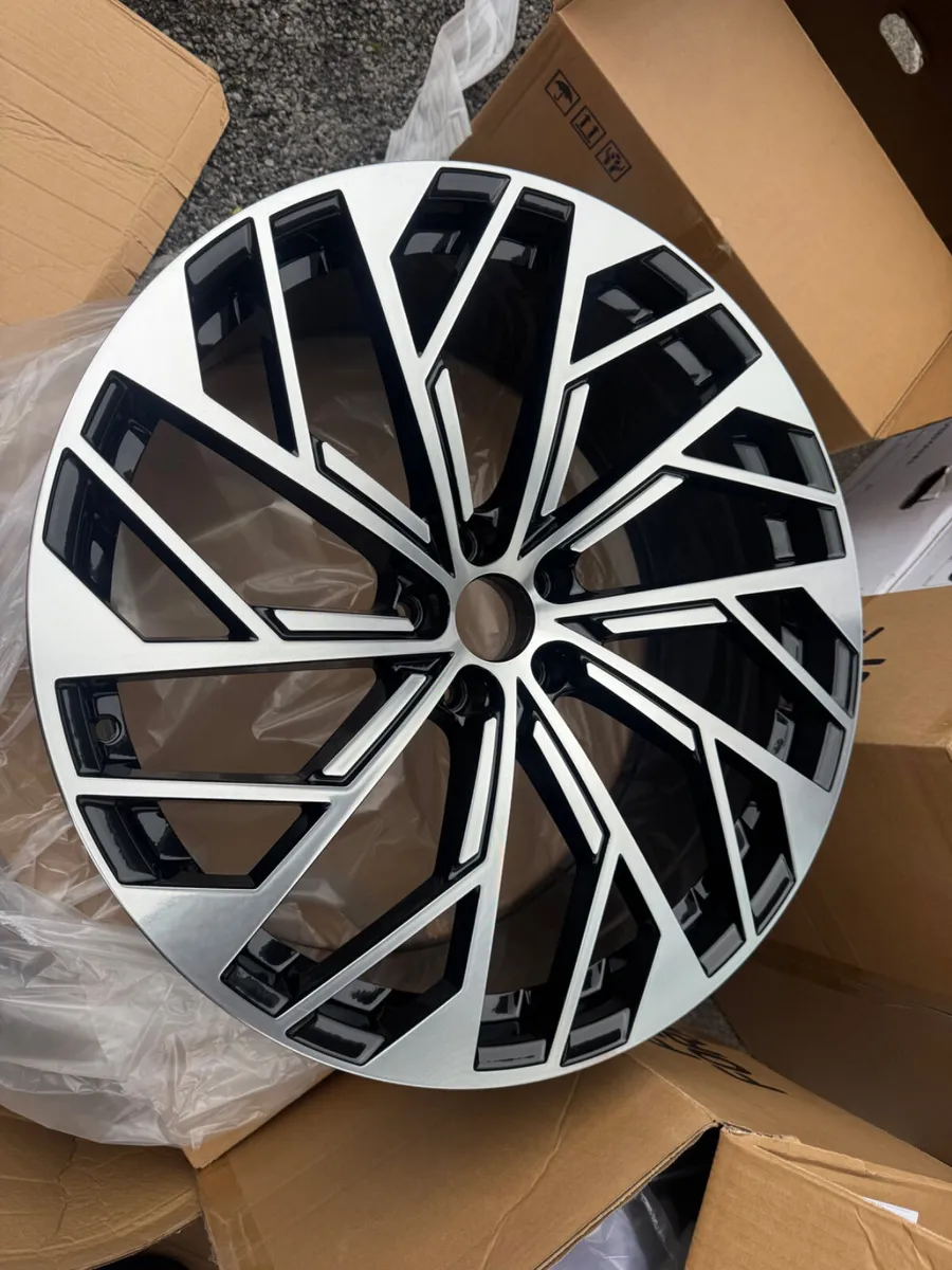 21” audi q7 alloys and tyres