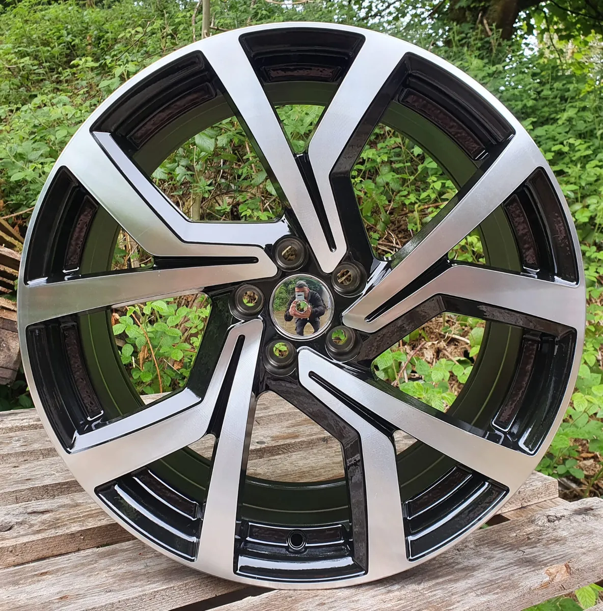 19” clubsport 5x112 alloy and tyres