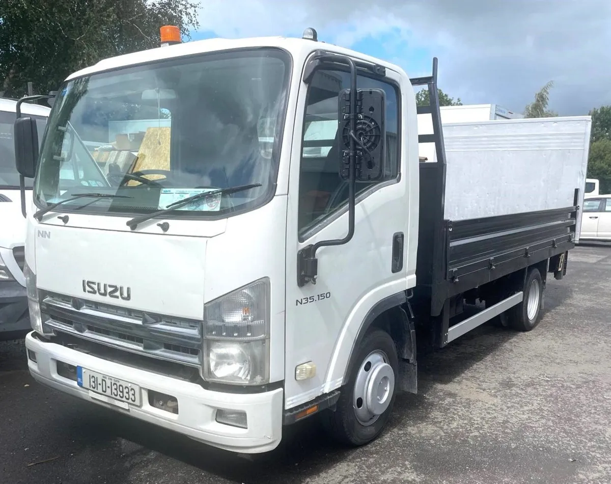 Isuzu NPR  2013 Truck for Sale - Image 1