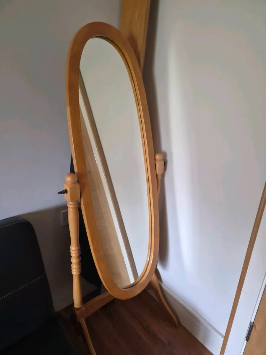Mirror - Image 1
