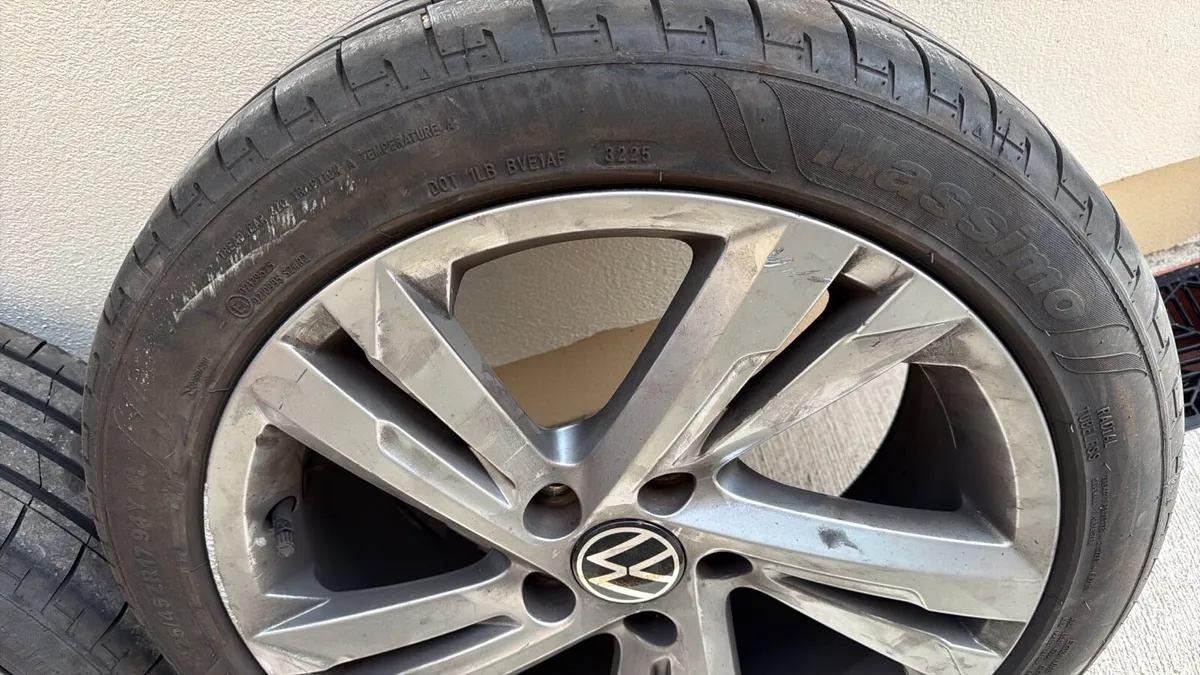 VW 17” Alloys + Wheels included - Image 2