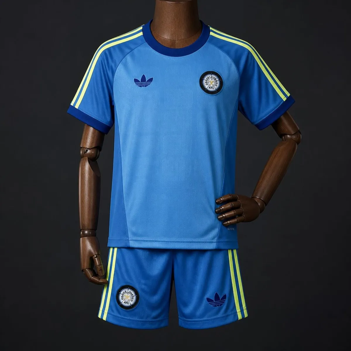 Leeds united goalkeeper kids kit - Image 1