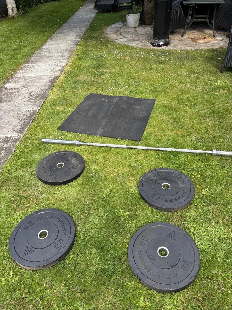 Power Rack , Olympic weight bar and bumper plates - Image 3