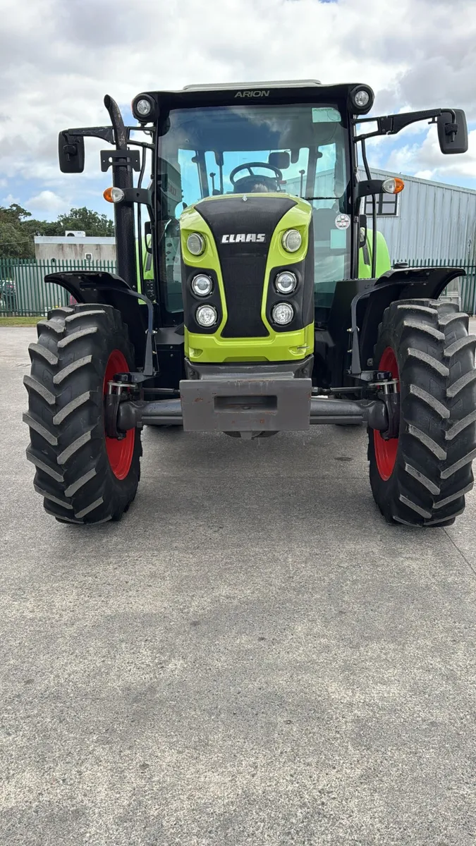 CLAAS ARION 440 - Image 2