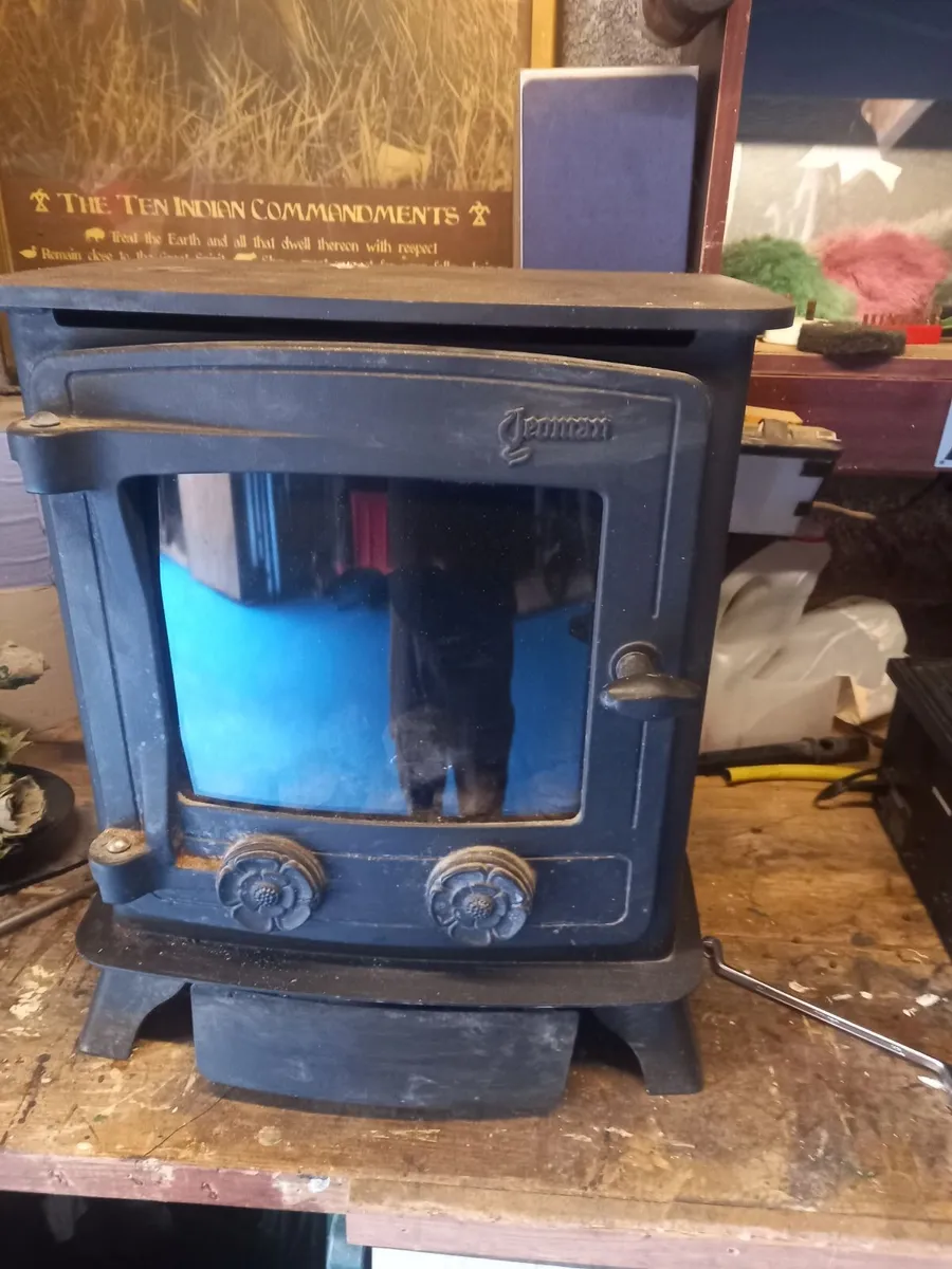 Yeoman Gas Stove - Image 3