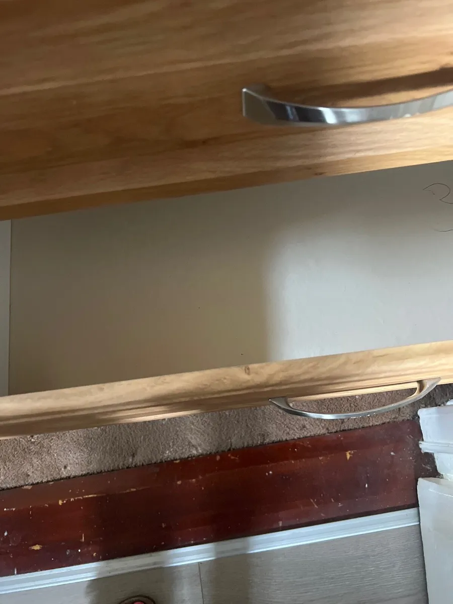 Chest of drawers - Image 2