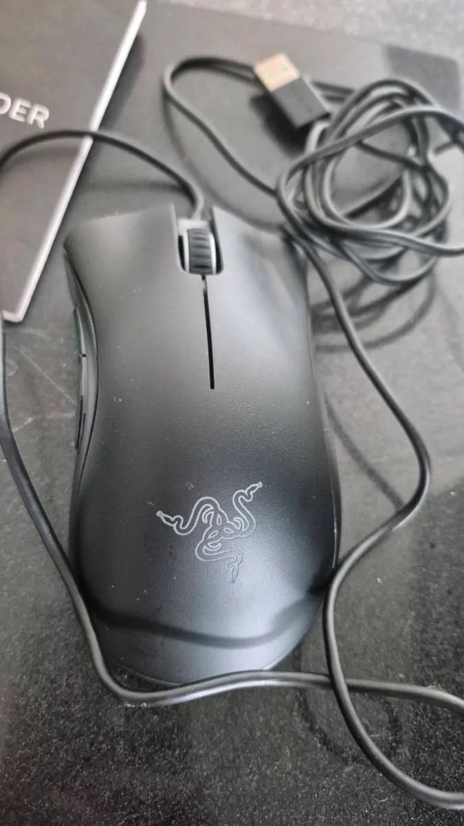 RAZER DeathAdder Essential Optical Gaming Mouse

  - Image 3