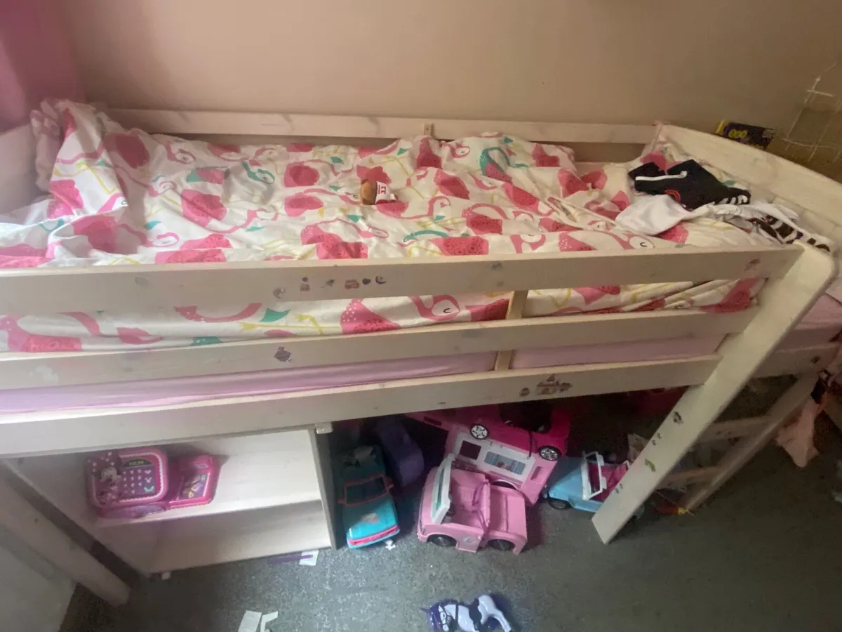 Mid sleeper single bed - Image 2