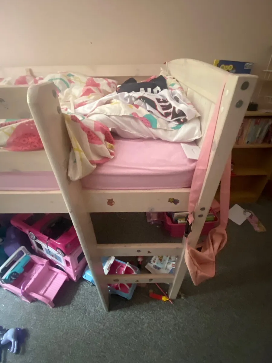Mid sleeper single bed - Image 3