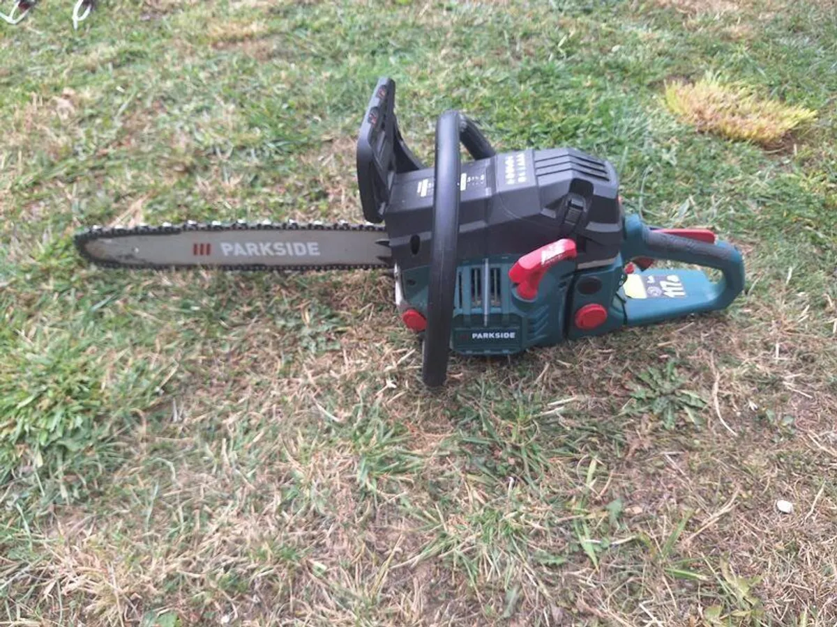 Chainsaw - Image 1