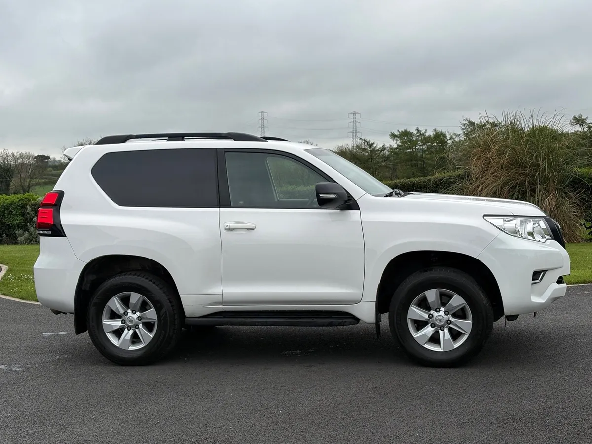 2020 Toyota Landcruiser Commercial - Image 4