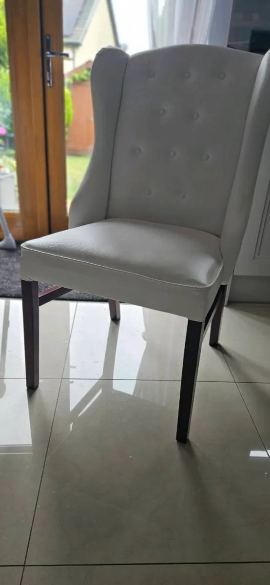 White leather chair - Image 3