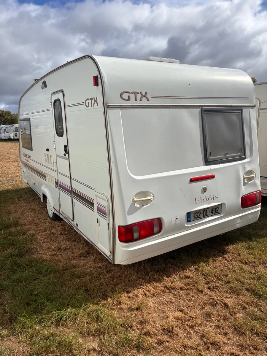 2 berth caravan - Image 4
