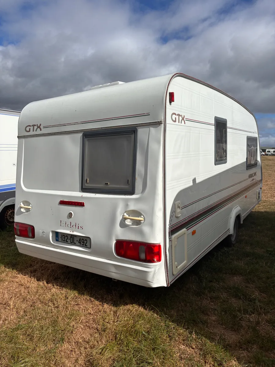 2 berth caravan - Image 3