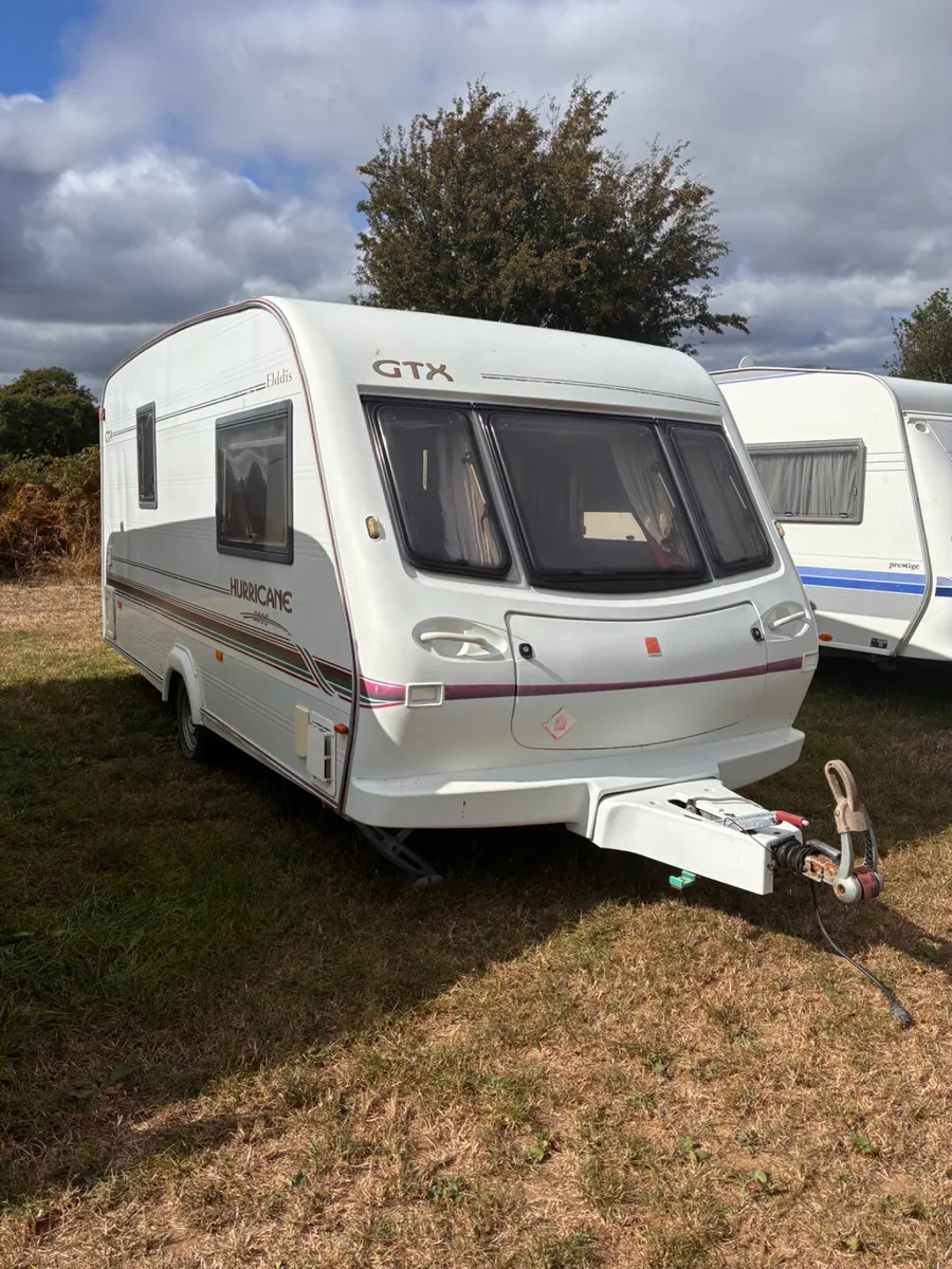 2 berth caravan - Image 2