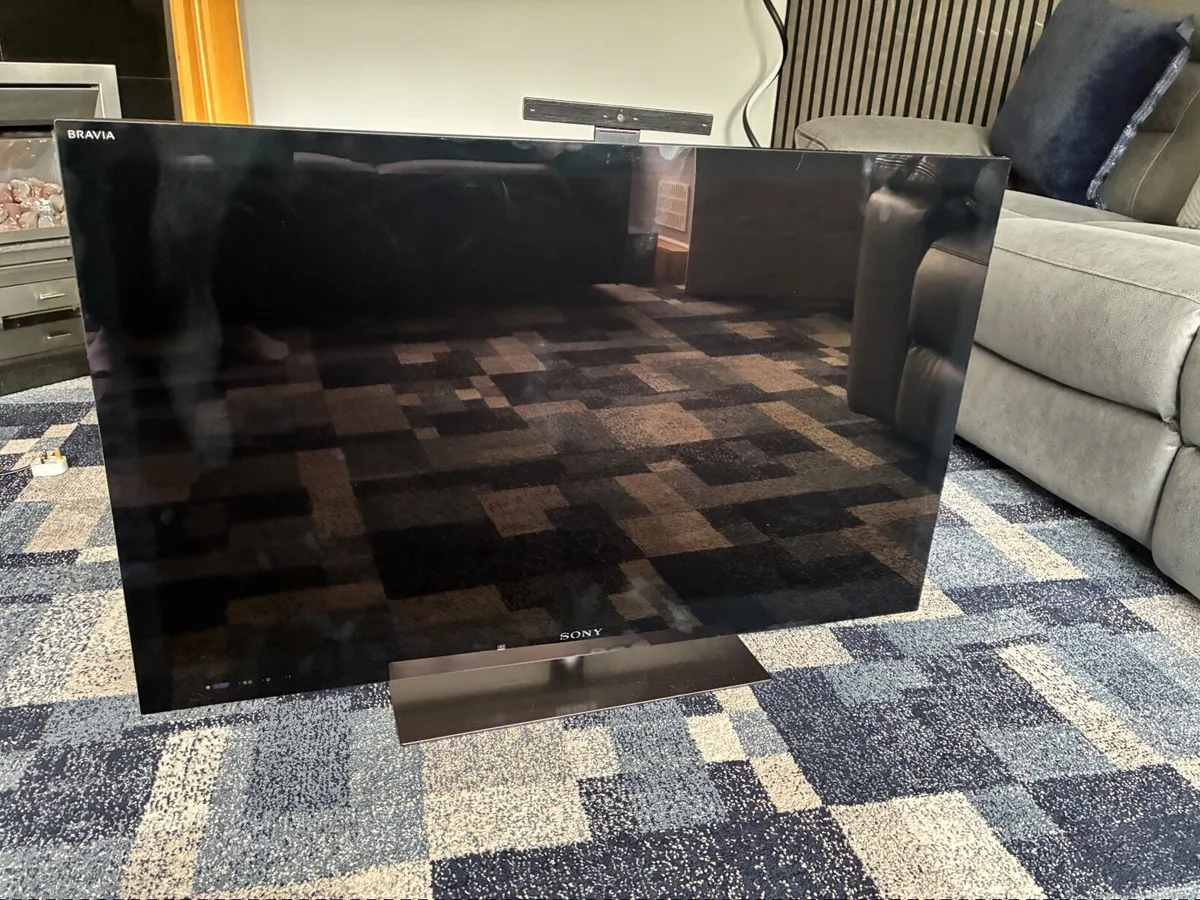 TV - Image 1