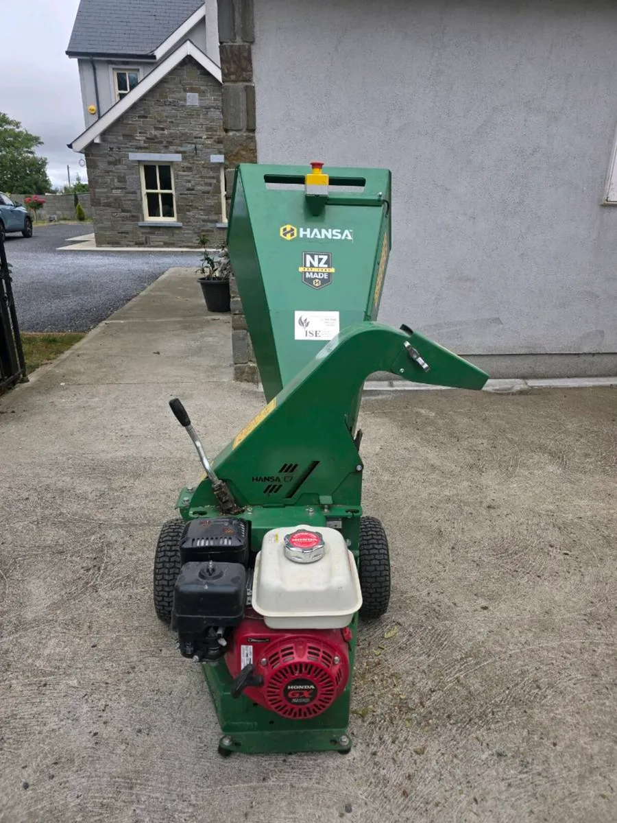 Hansa C7 wood chipper - Image 1