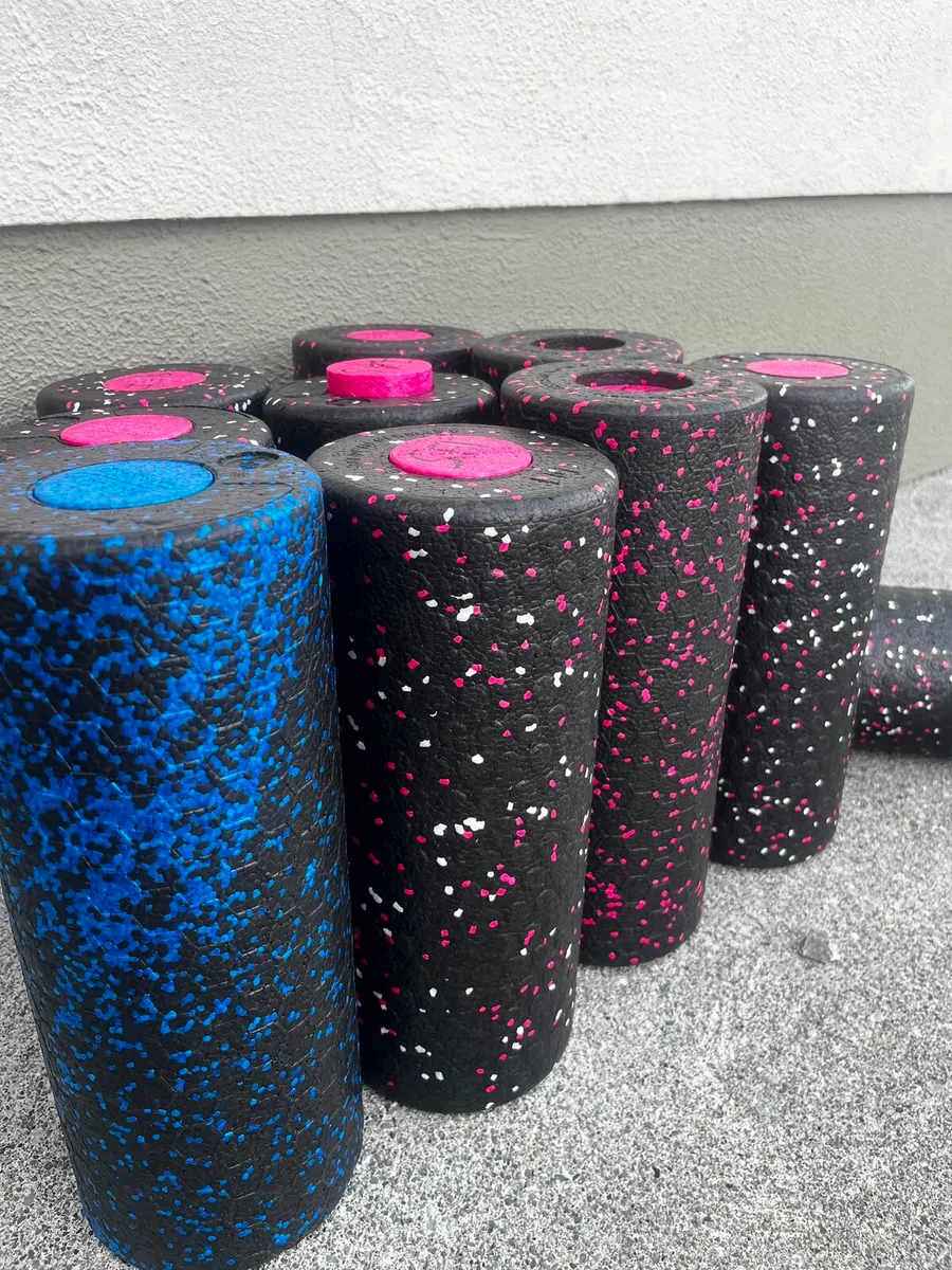 10 Yoga Mats + 10 Rollers - Image 1