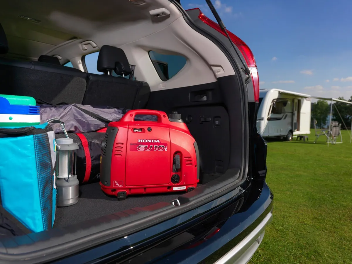 Honda EU10i Portable Silent Generator AVR - Image 3