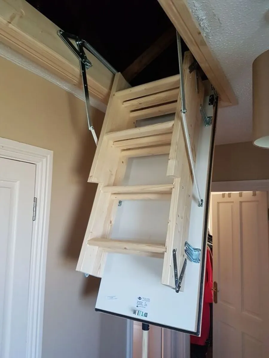 Attic ladder and storage - Image 3