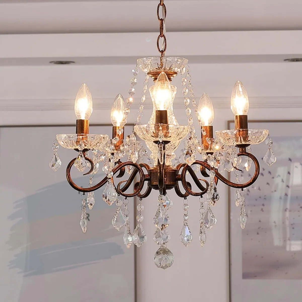 Saint Mossi Vintage Crystal Chandelier - Image 1