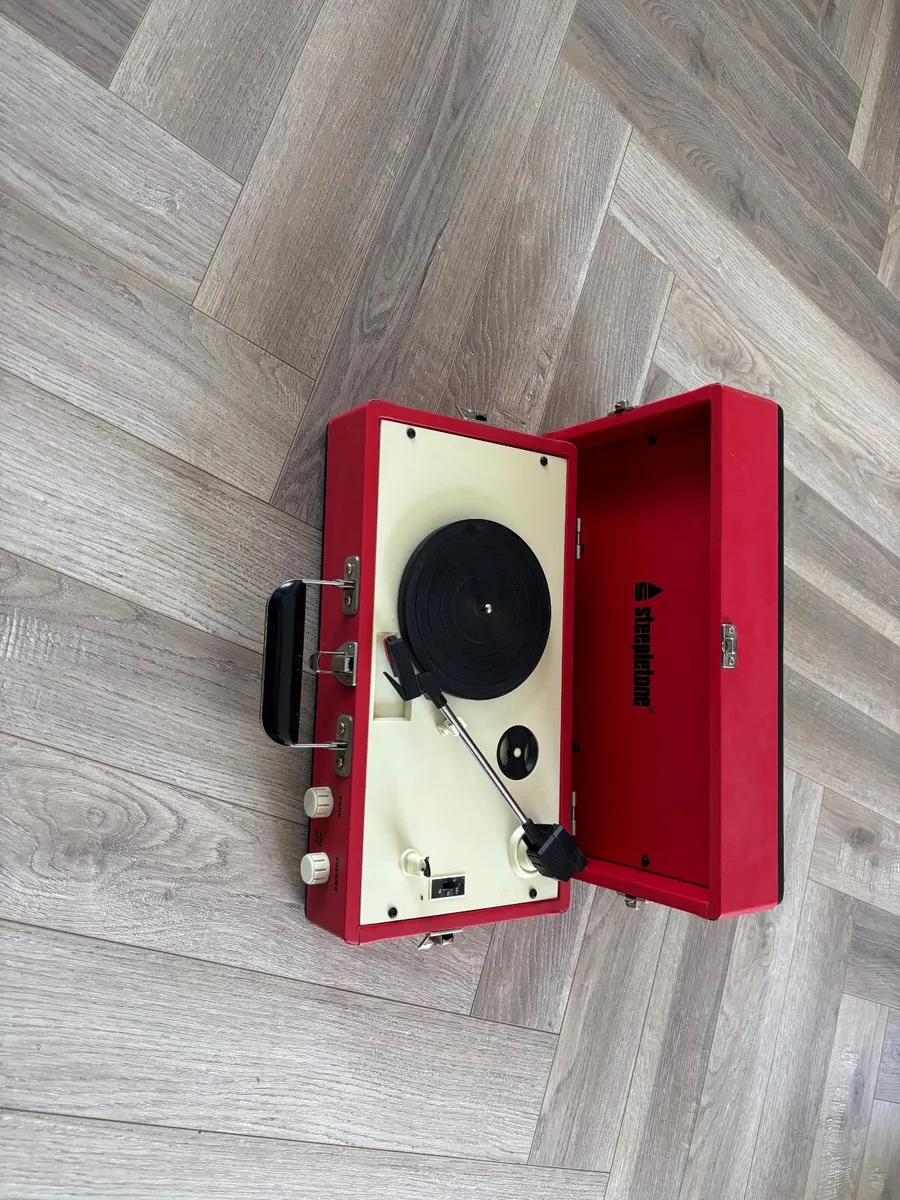 Portable record player - Image 4