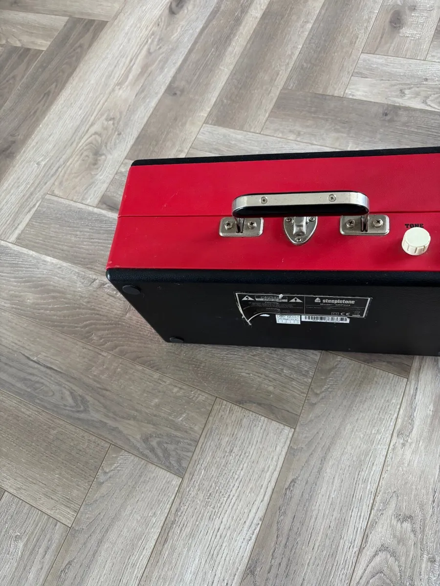 Portable record player - Image 2