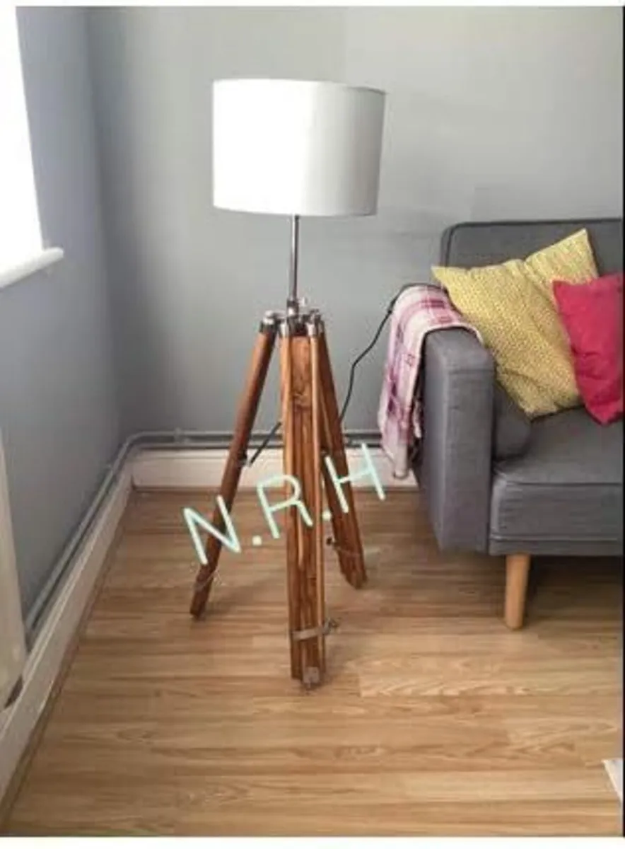 Floor Lamp Base Finish: Natural Chrome - Image 2