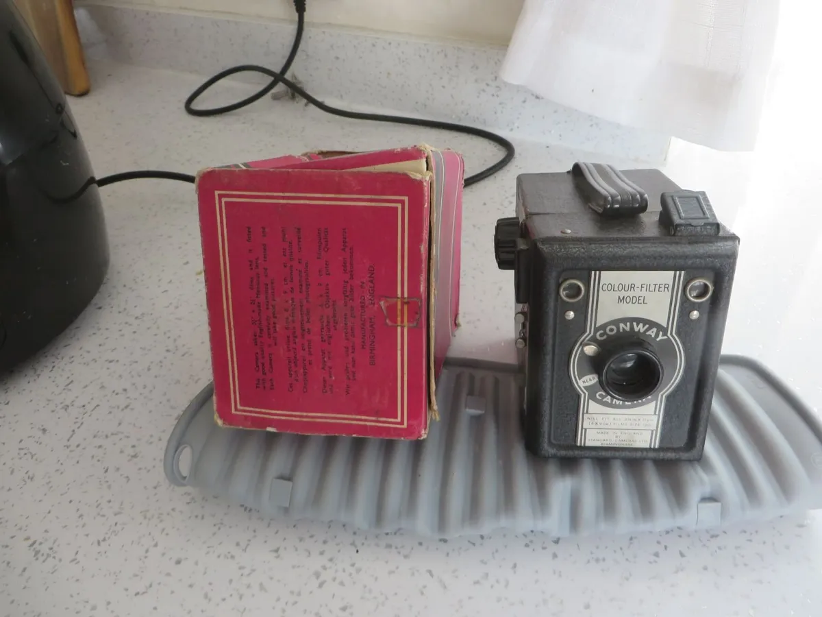 Vintage Conway Box Camera. - Image 2