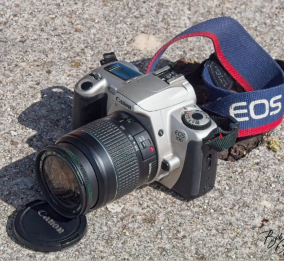 Canon EOS 300v - Image 2
