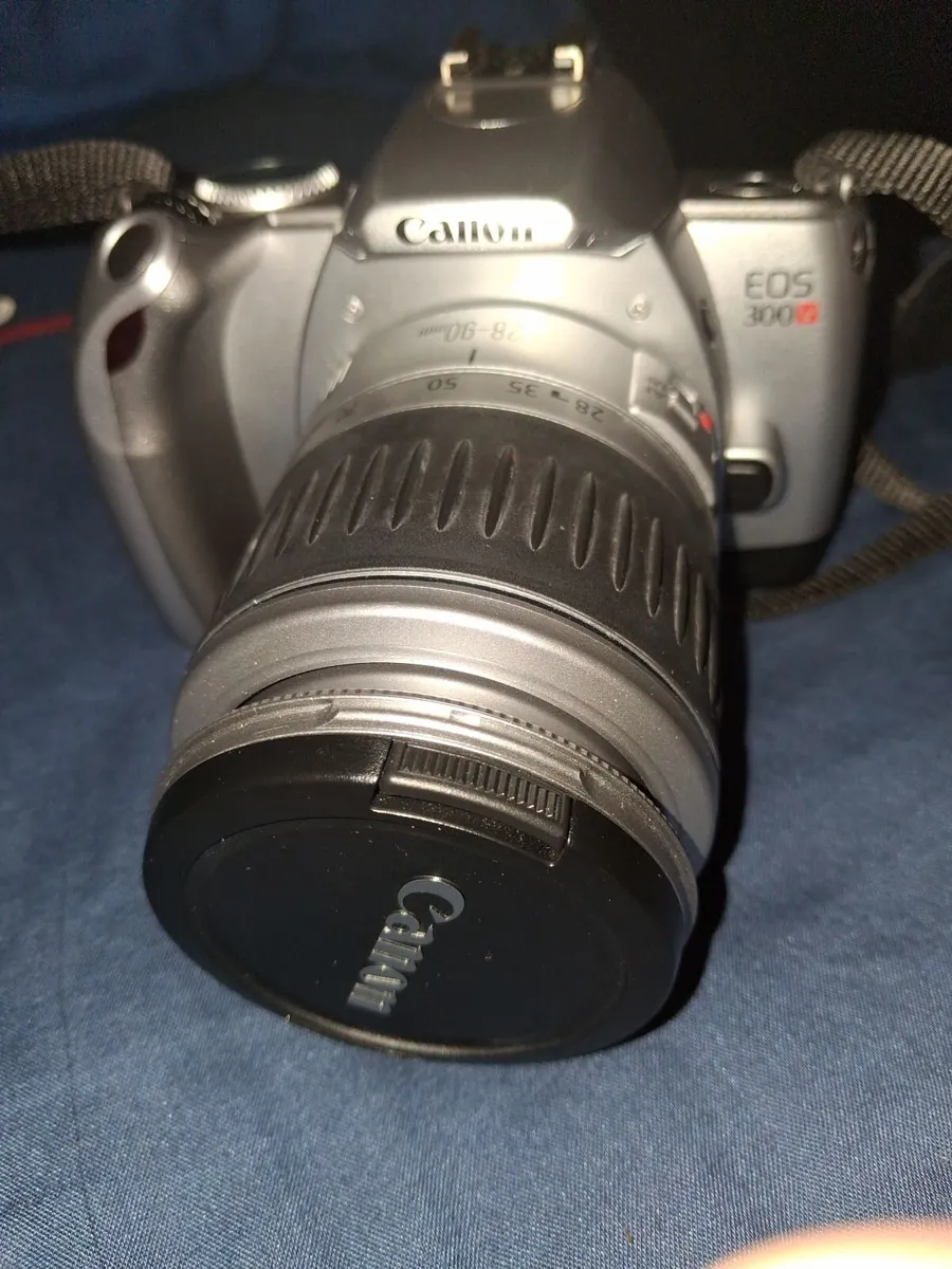 Canon EOS 300v - Image 4