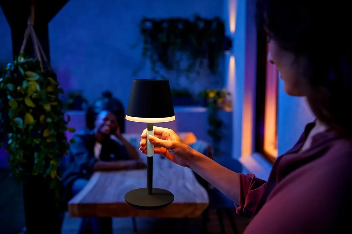 Philips Hue Go Smart Portable Table Lamp Downlight - Image 3