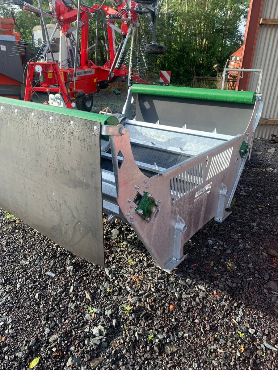 Bridgeway feeder - Image 2