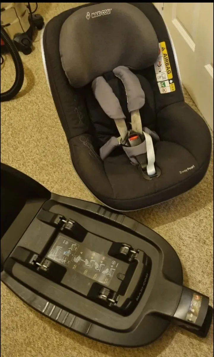 Car seat Cybex booster & Maxi Cosi 2wayPearl - Image 2