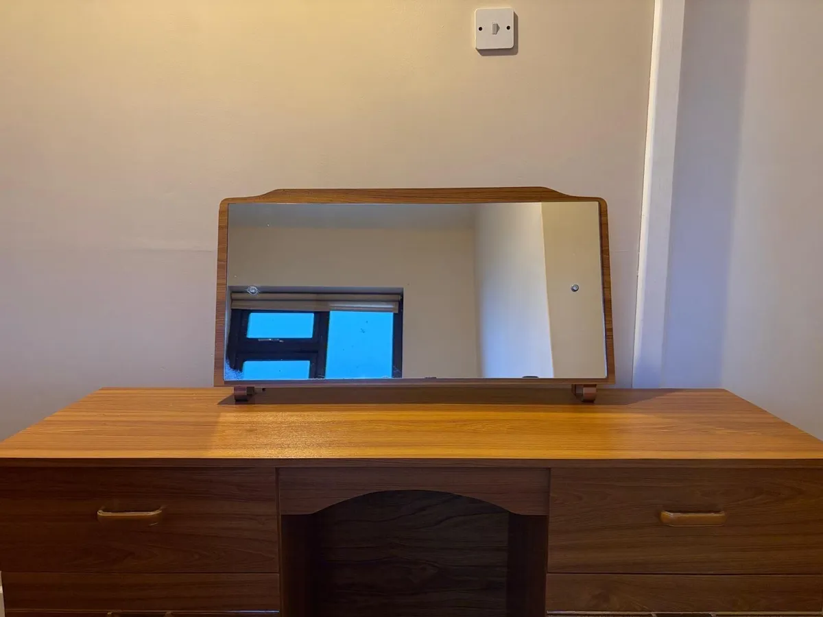 Vintage Dressing Table - Image 2