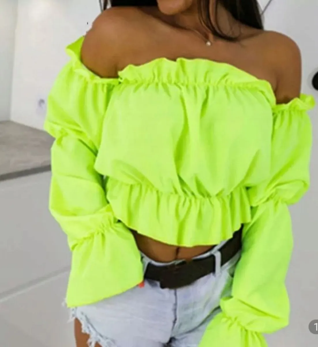 Shoulder crop top M - Image 2