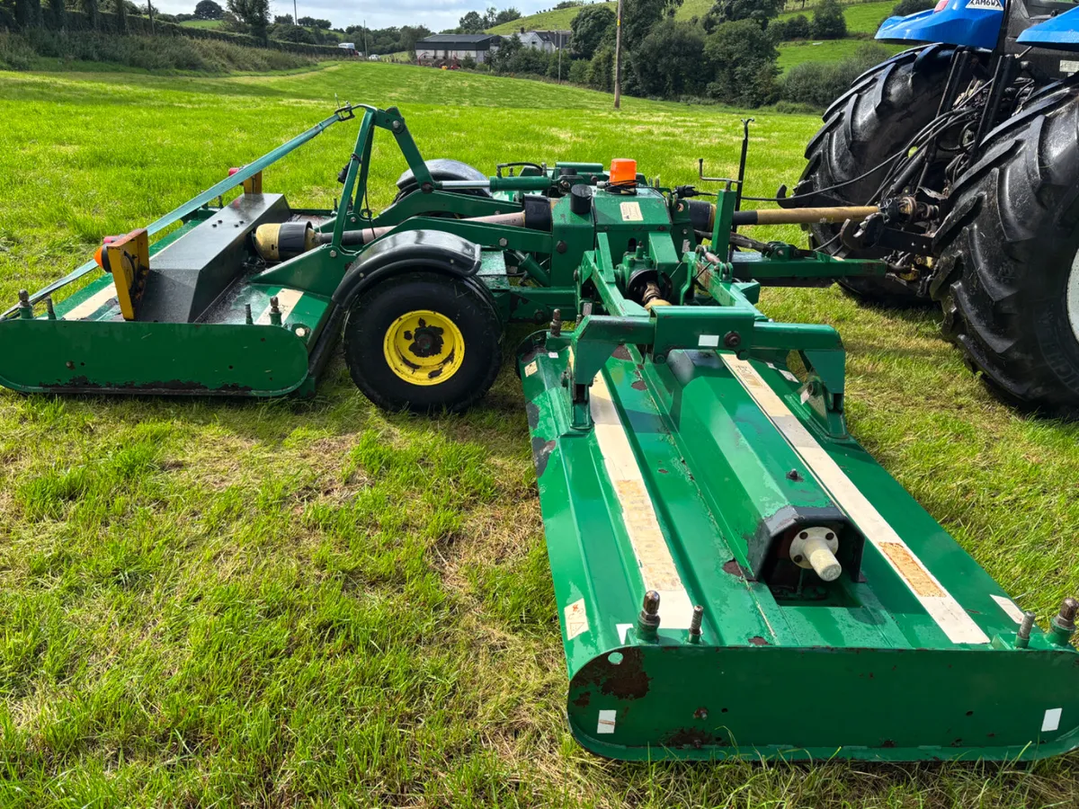Major 6.2 metre finishing roller mower - Image 2