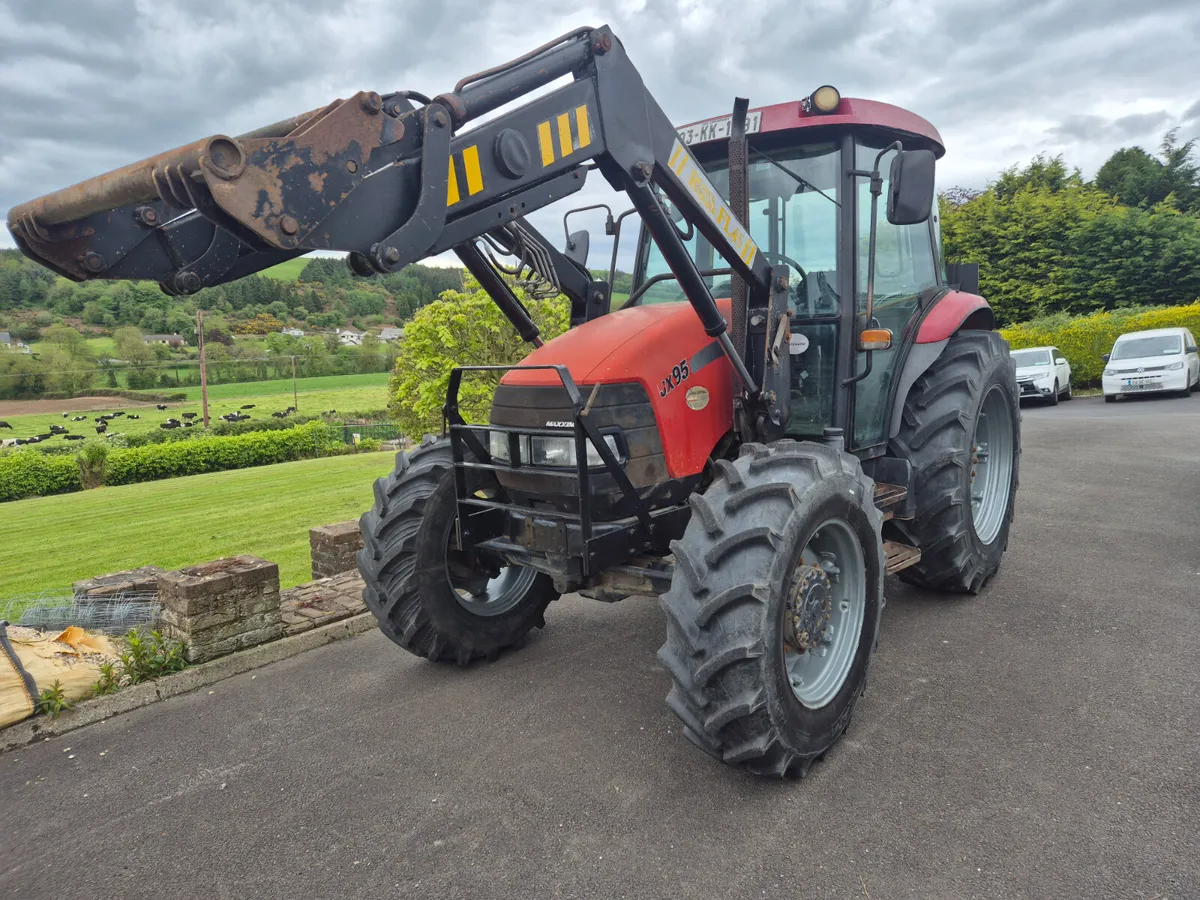 CASE JX 95 4WD  & LOADER - Image 2