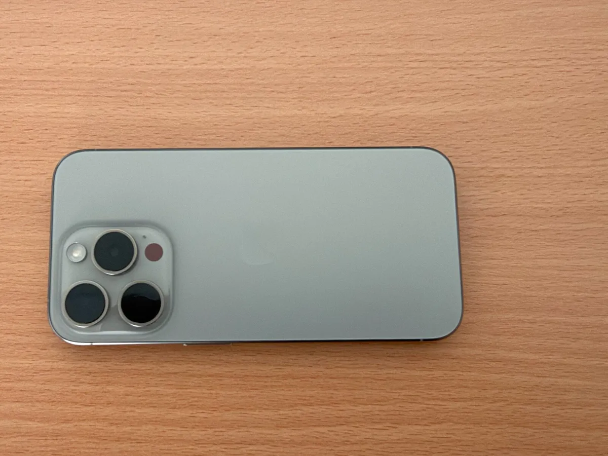 iPhone 15 Pro 256GB Unlocked - Image 2