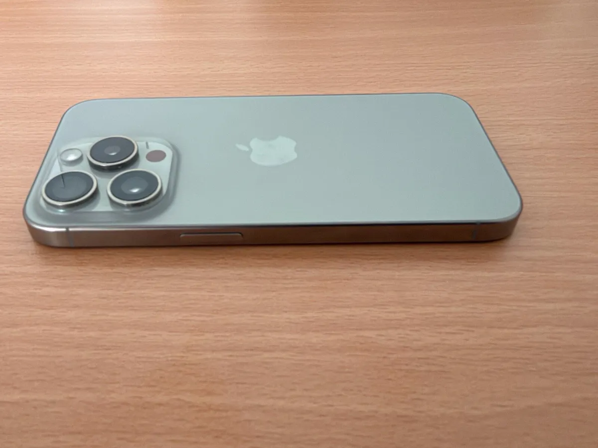 iPhone 15 Pro 256GB Unlocked - Image 3