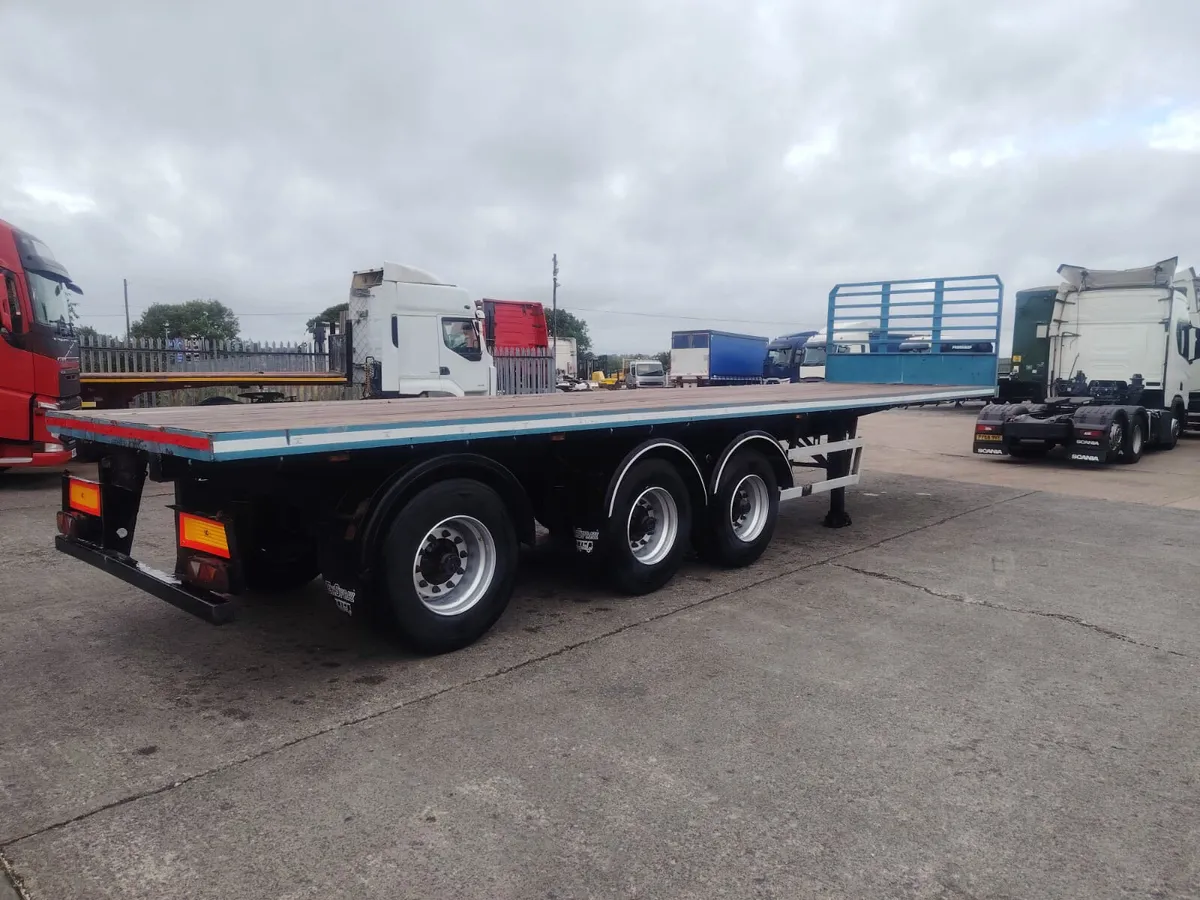 Sdc 10.5 meter urban flat Rear steering axle - Image 1