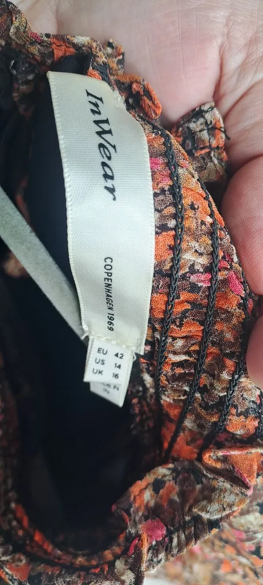 In Wear dress - Image 4