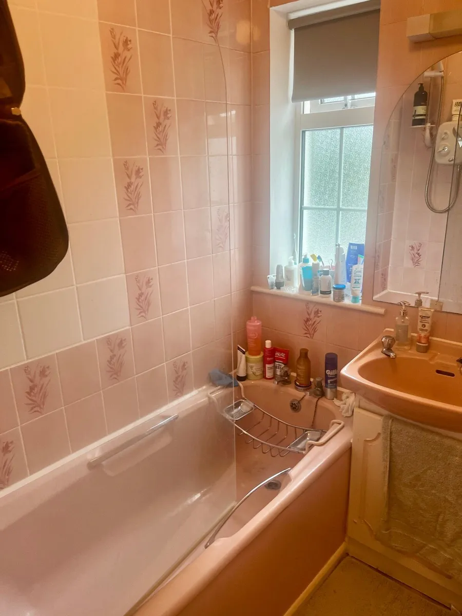 Pink Bath - Image 4