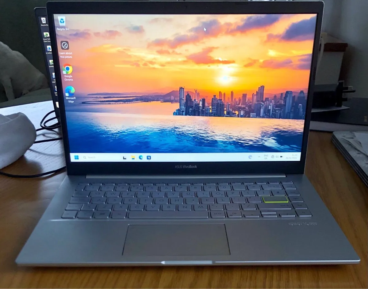 Asus VivoBook Laptop 14in Screen - Image 2