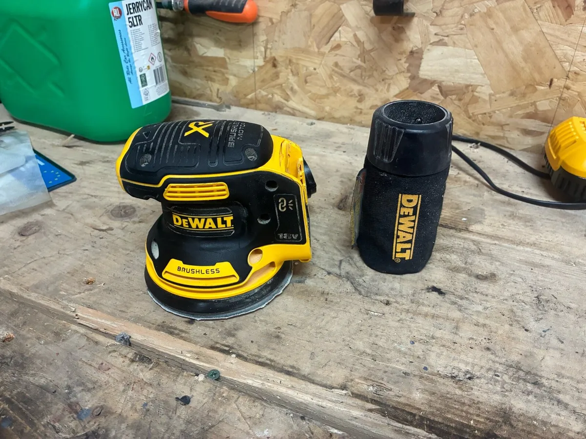 Dewalt bundle - Image 4