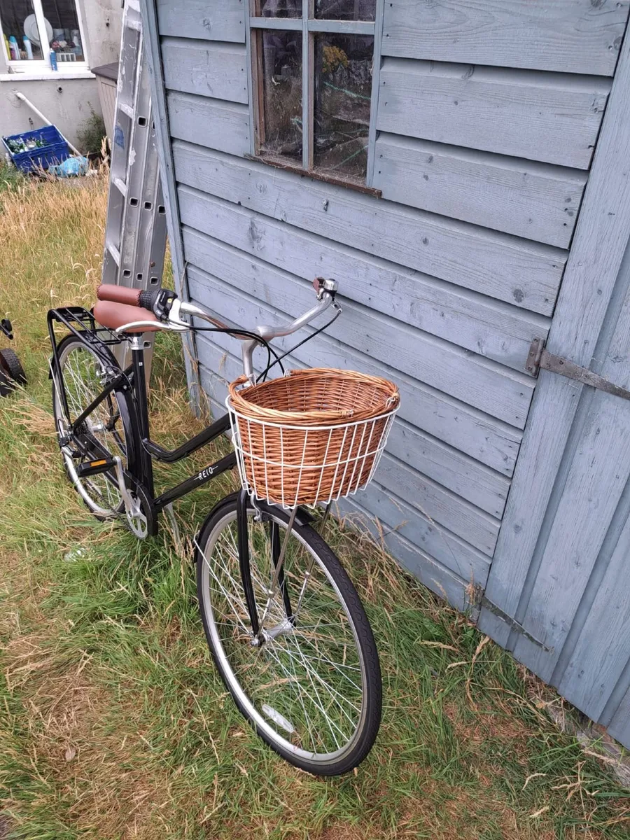 Bicycle/Town Bicycle - Image 3