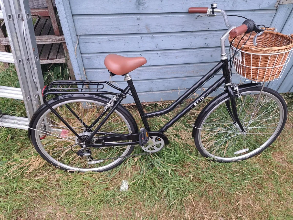 Bicycle/Town Bicycle - Image 4