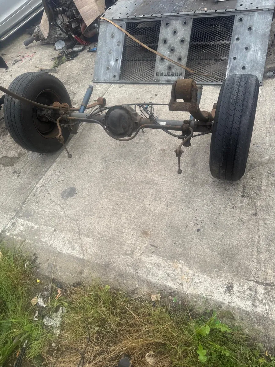 2006-2018 Mercedes-Benz Sprinter Rear Axle - Image 1